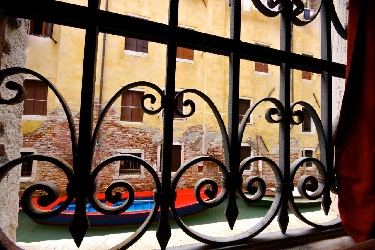Canal View Studio Flat Veneza Exterior foto